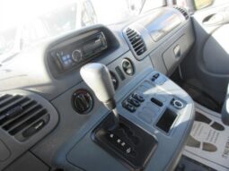 
										2005 Dodge Sprinter 16′ box full									