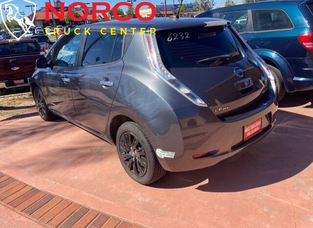 
								2013 Nissan Leaf S full									