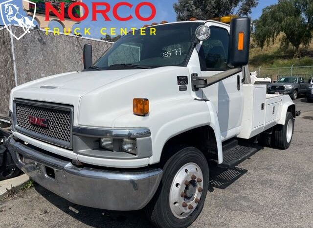 
								2006 GMC C5500 Regular Cab Tow Truck Diesel full									