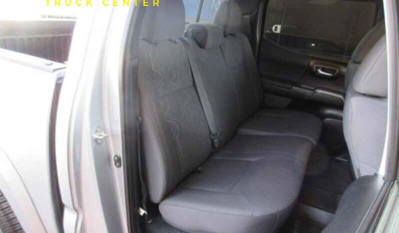 
								2018 Toyota Tacoma SR5 V6  CC,SB full									