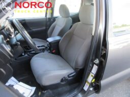 
										2017 Toyota Tacoma SR V6 full									