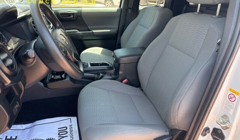 
								2019 Toyota Tacoma SR  .4×4 full									