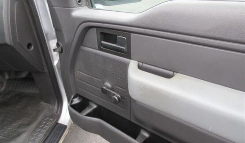 
								2013 Ford F-150 xl full									
