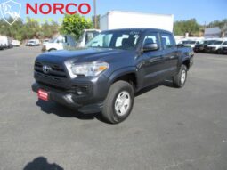 
										2017 Toyota Tacoma SR V6 full									